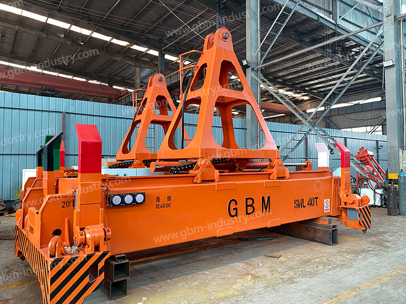 hydraulic container spreader