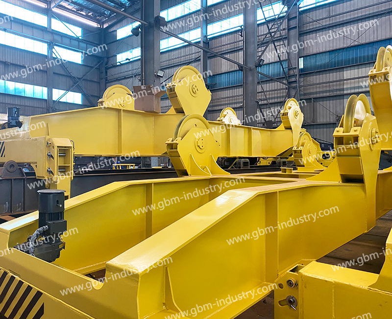 Electric container spreader