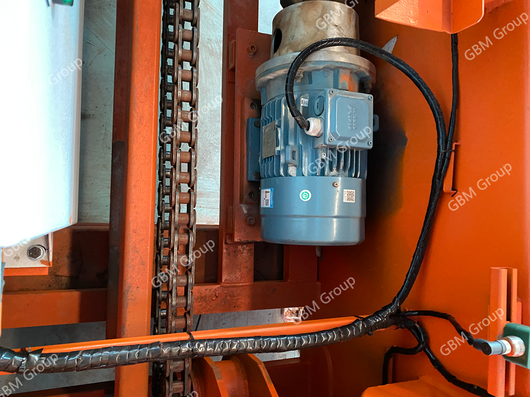 telescopic container spread