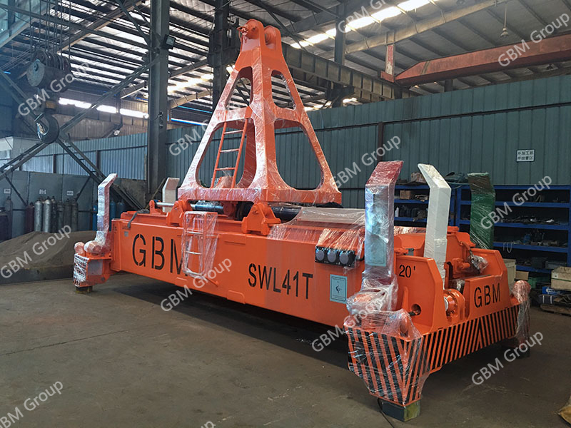 telescopic container spread