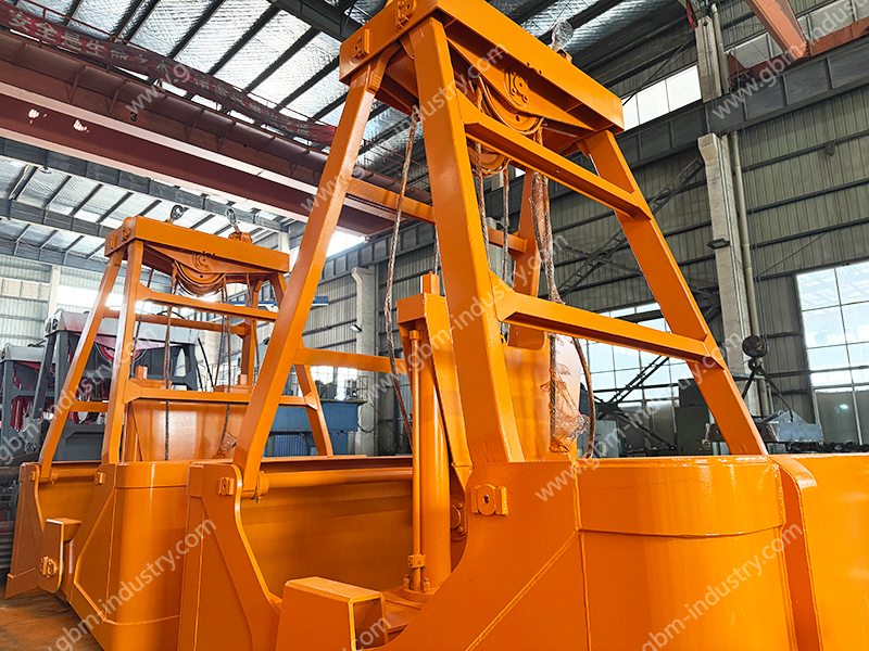 Nickel ore grab